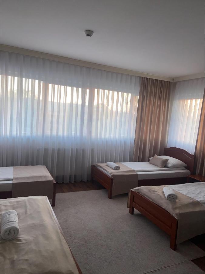 Hotel New Milenium Lukavac Exteriér fotografie