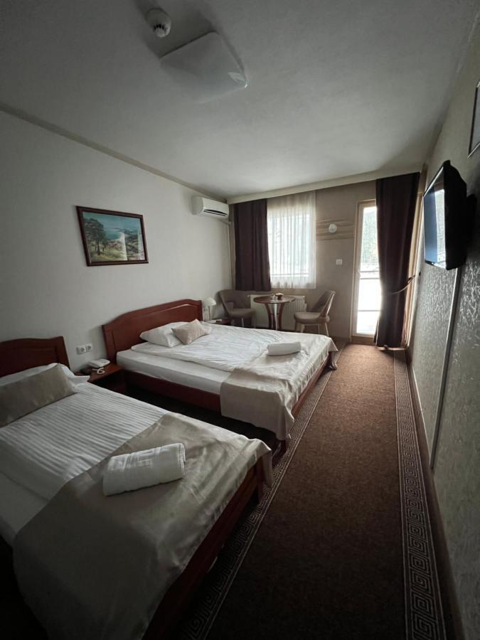 Hotel New Milenium Lukavac Exteriér fotografie