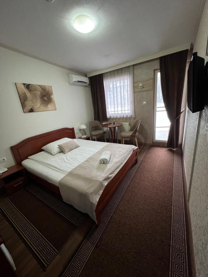 Hotel New Milenium Lukavac Exteriér fotografie